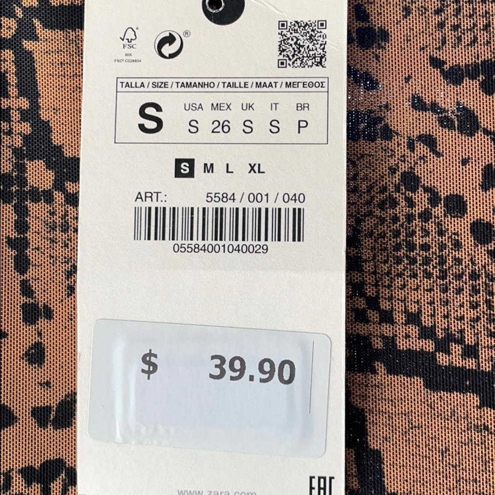 Full length dress - Picture 3 of 3